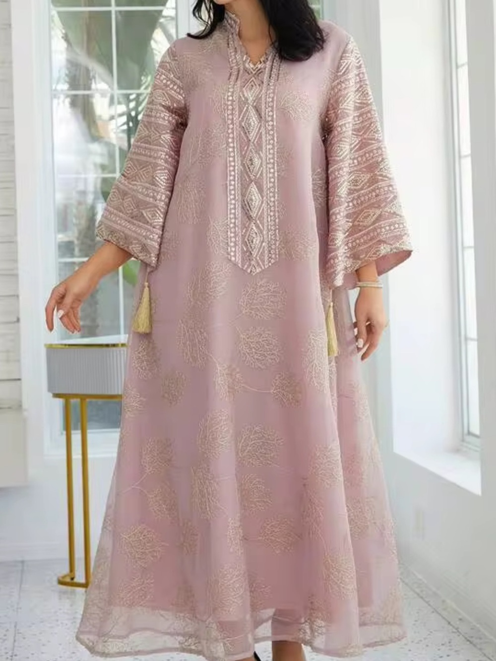 Elegant V-neck Lace Long Sleeve Kaftan Dress